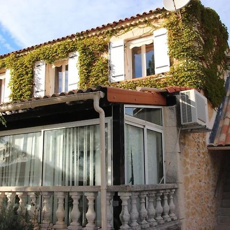 Maison D'Hote Villa Monique Cuges-les-Pins Exterior photo